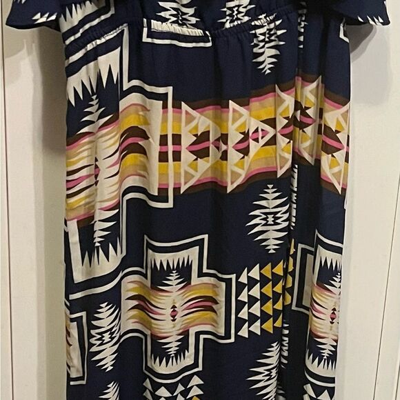 Multi color beautiful jumper
Eight Sixty Sz M - Picture 2 of 10